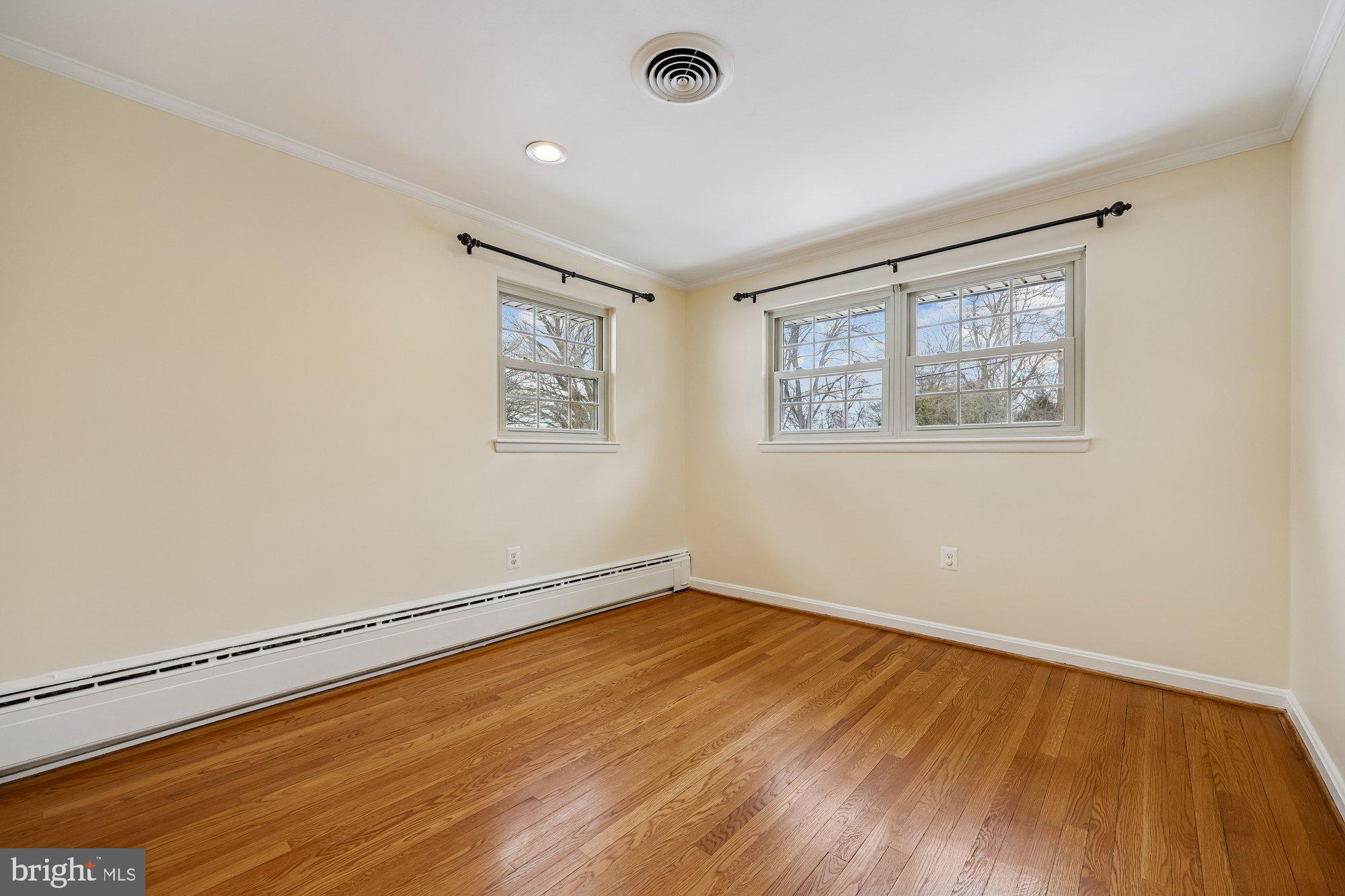 DUNLOP HILLS - Residential