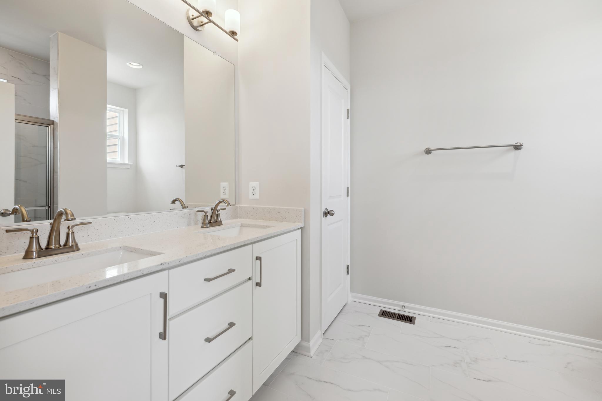 TUSCARORA CREEK - Residential