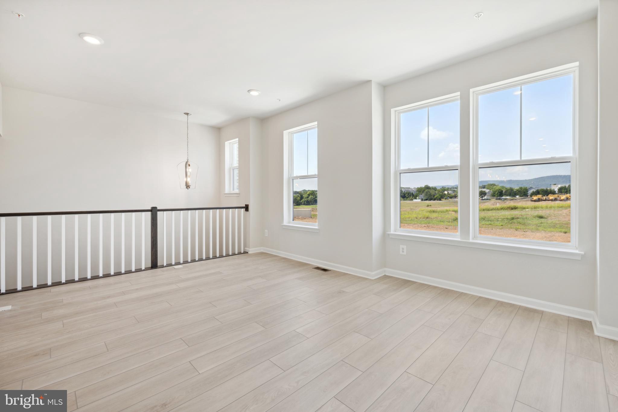 TUSCARORA CREEK - Residential