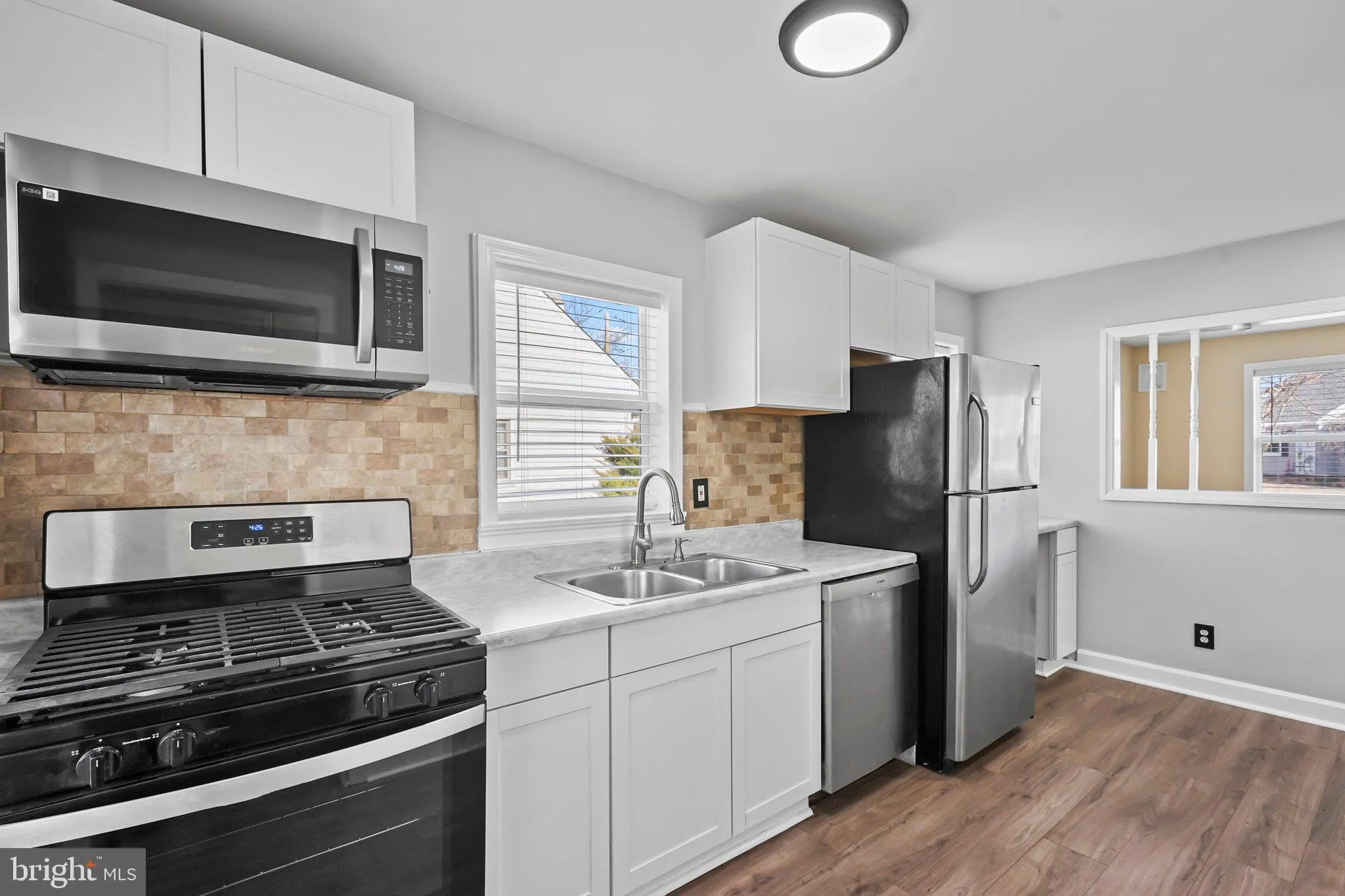 Ewing, New Jersey 08628, United States, 4 Bedrooms Bedrooms, ,1 BathroomBathrooms,Residential,Pending,4911