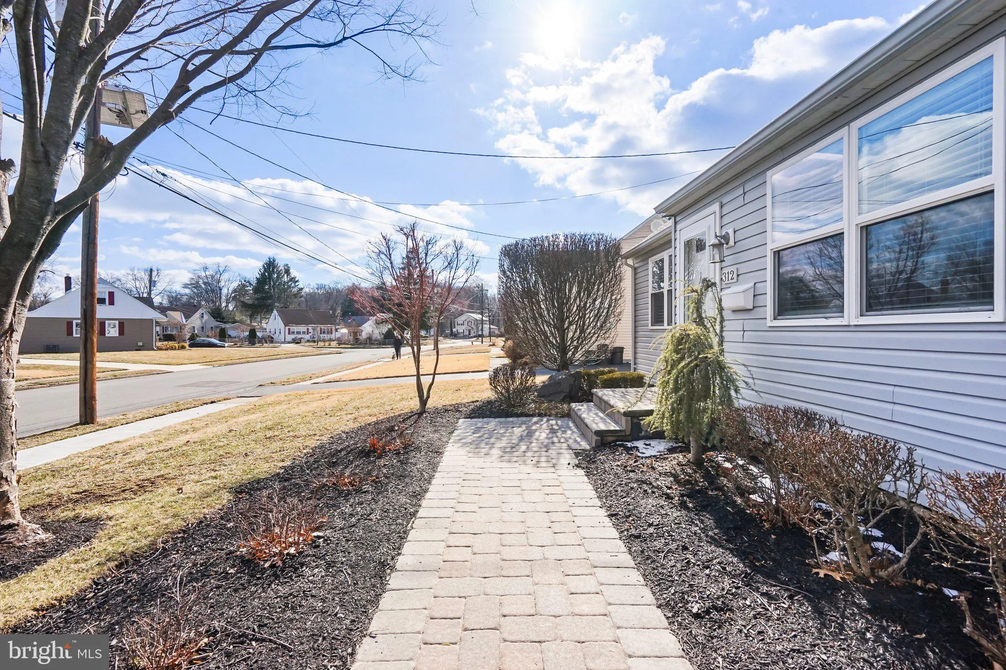 Ewing, New Jersey 08628, United States, 4 Bedrooms Bedrooms, ,1 BathroomBathrooms,Residential,Pending,4911