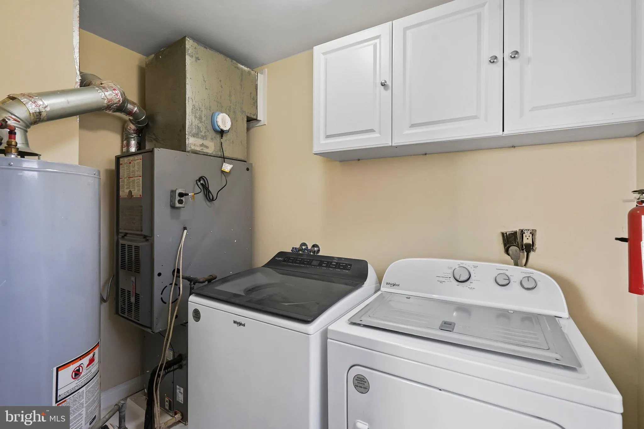 Ewing, New Jersey 08628, United States, 4 Bedrooms Bedrooms, ,1 BathroomBathrooms,Residential,Pending,4911