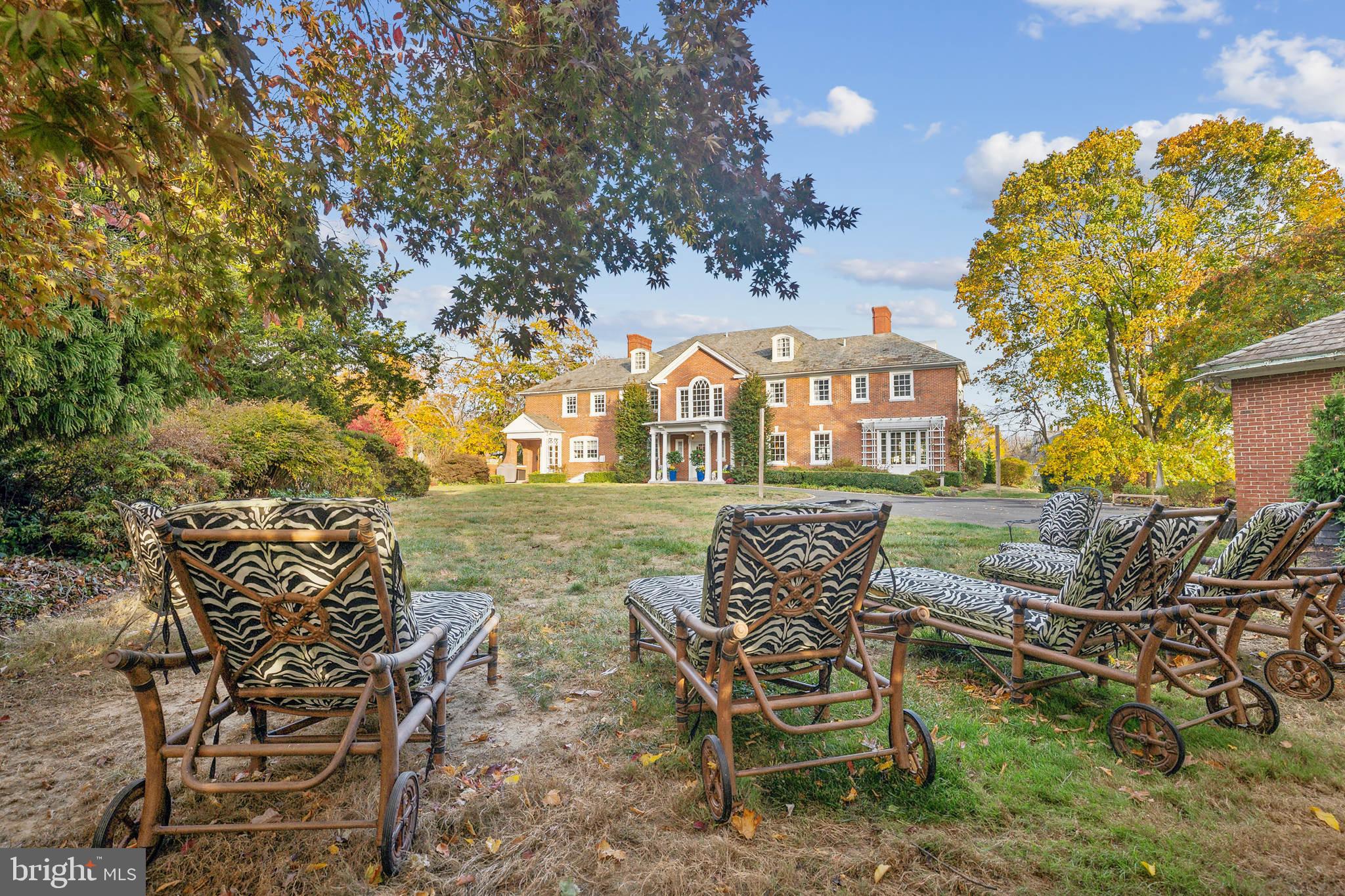 GLENSIDE - Residential