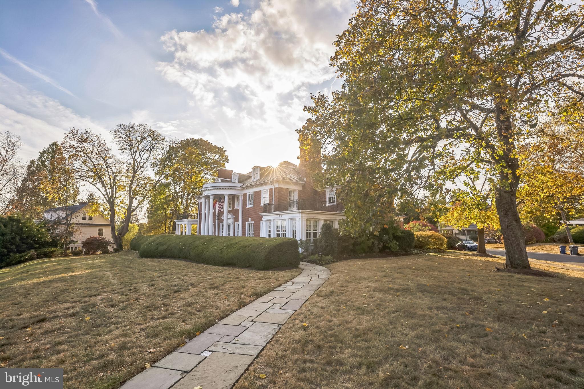 GLENSIDE - Residential