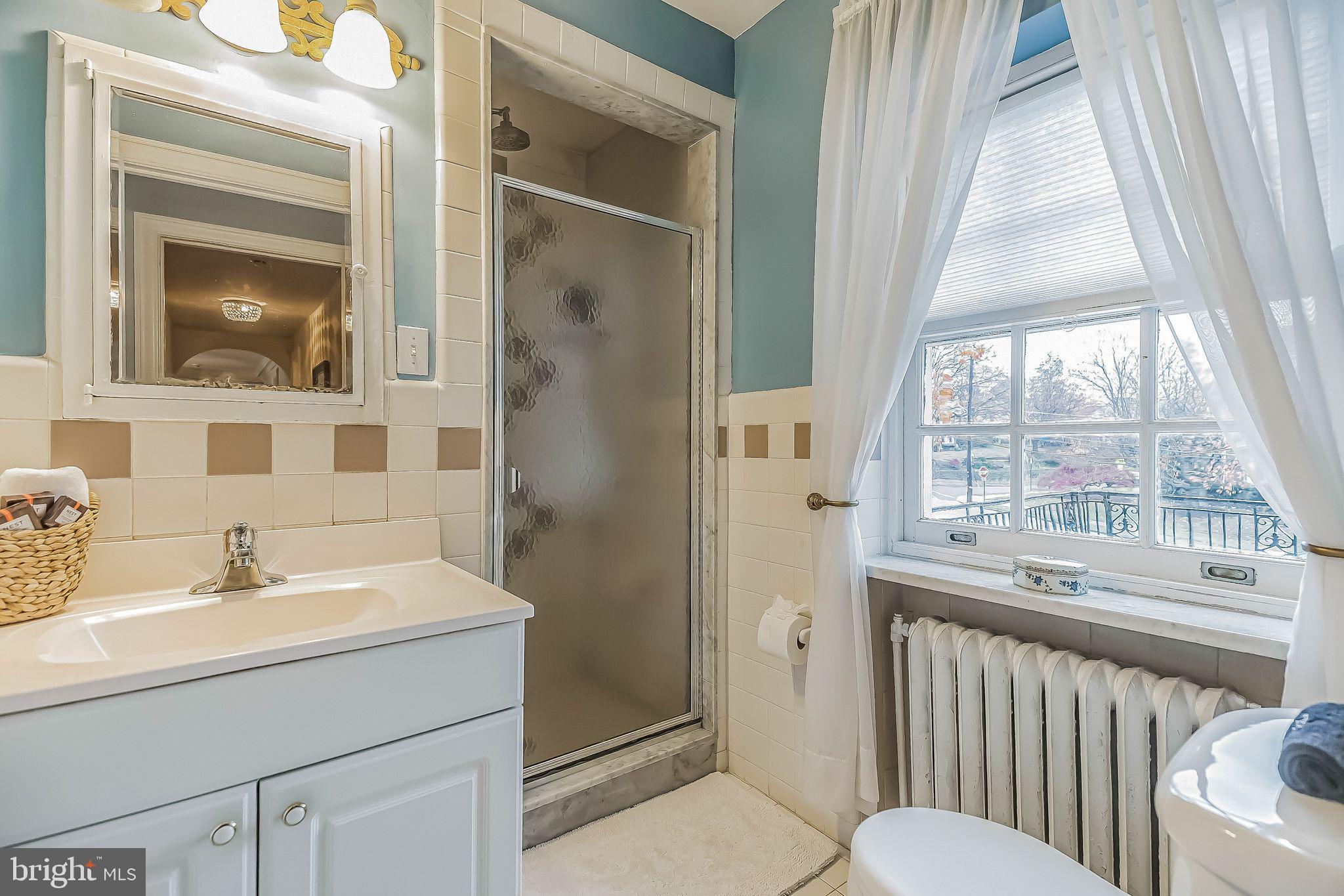 GLENSIDE - Residential