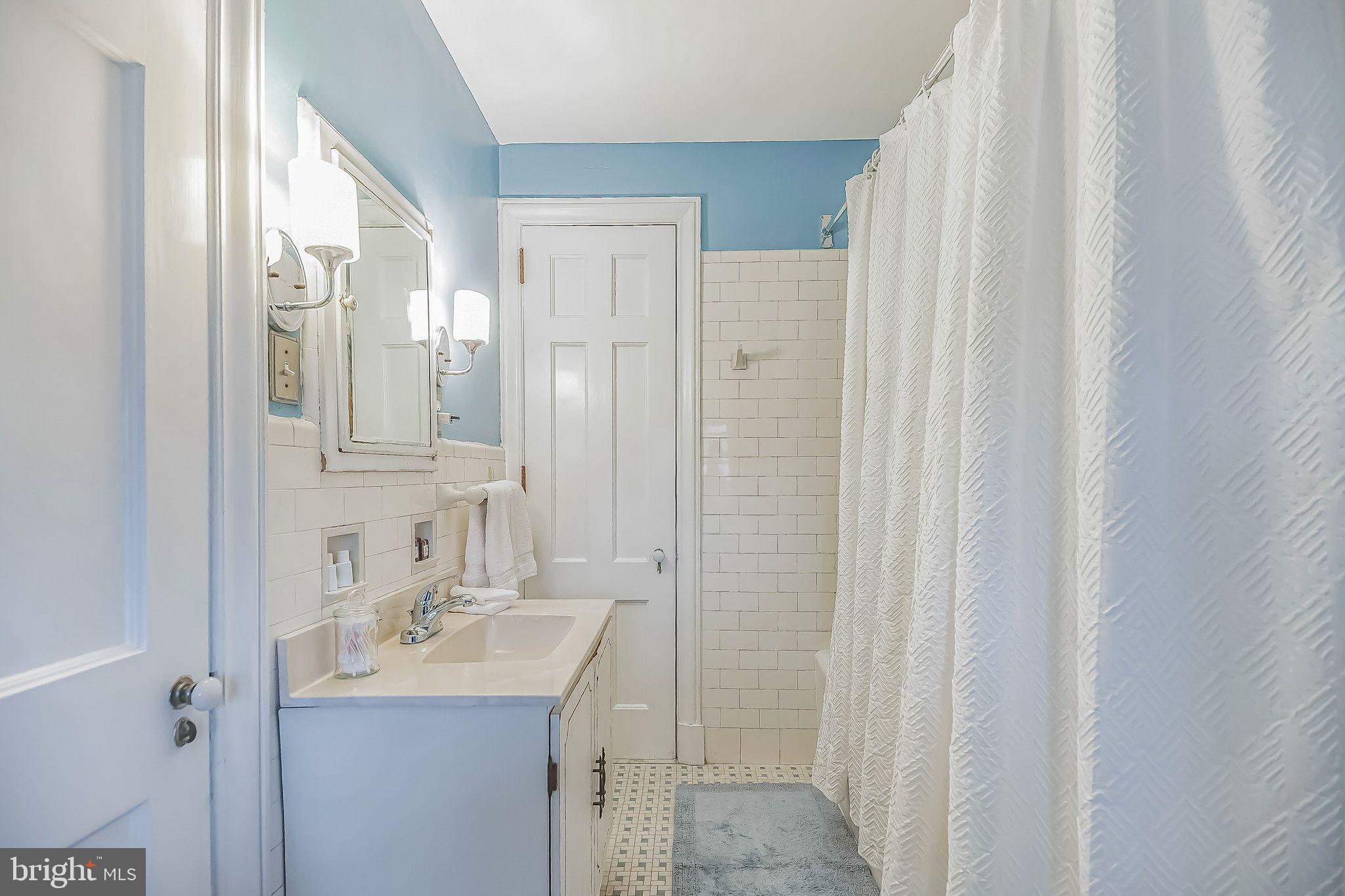 GLENSIDE - Residential