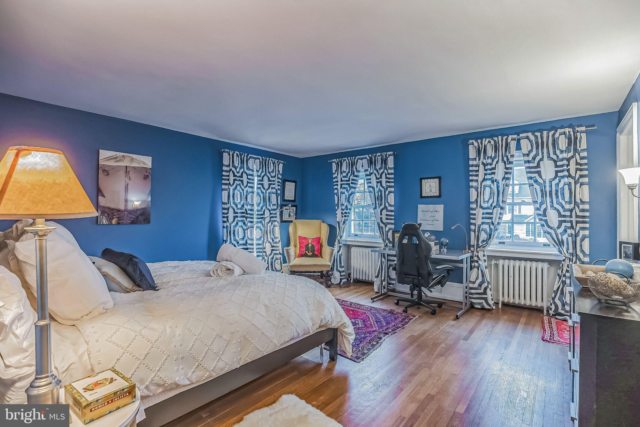 GLENSIDE - Residential