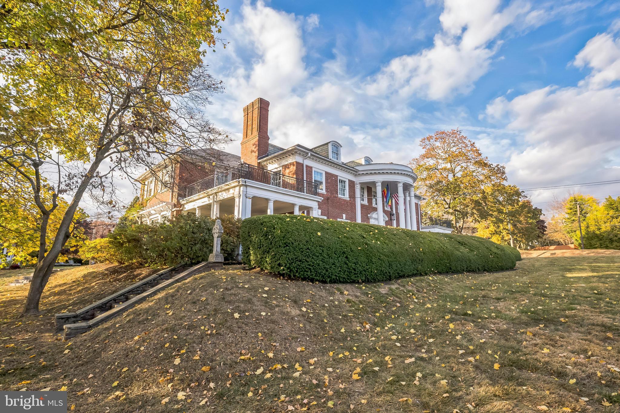 GLENSIDE - Residential