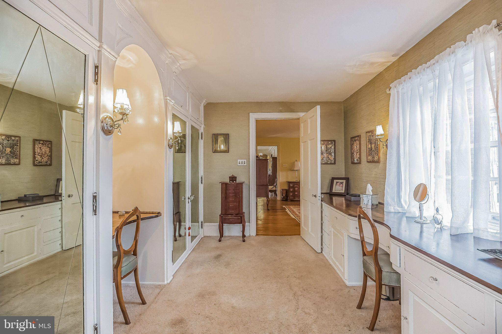 GLENSIDE - Residential