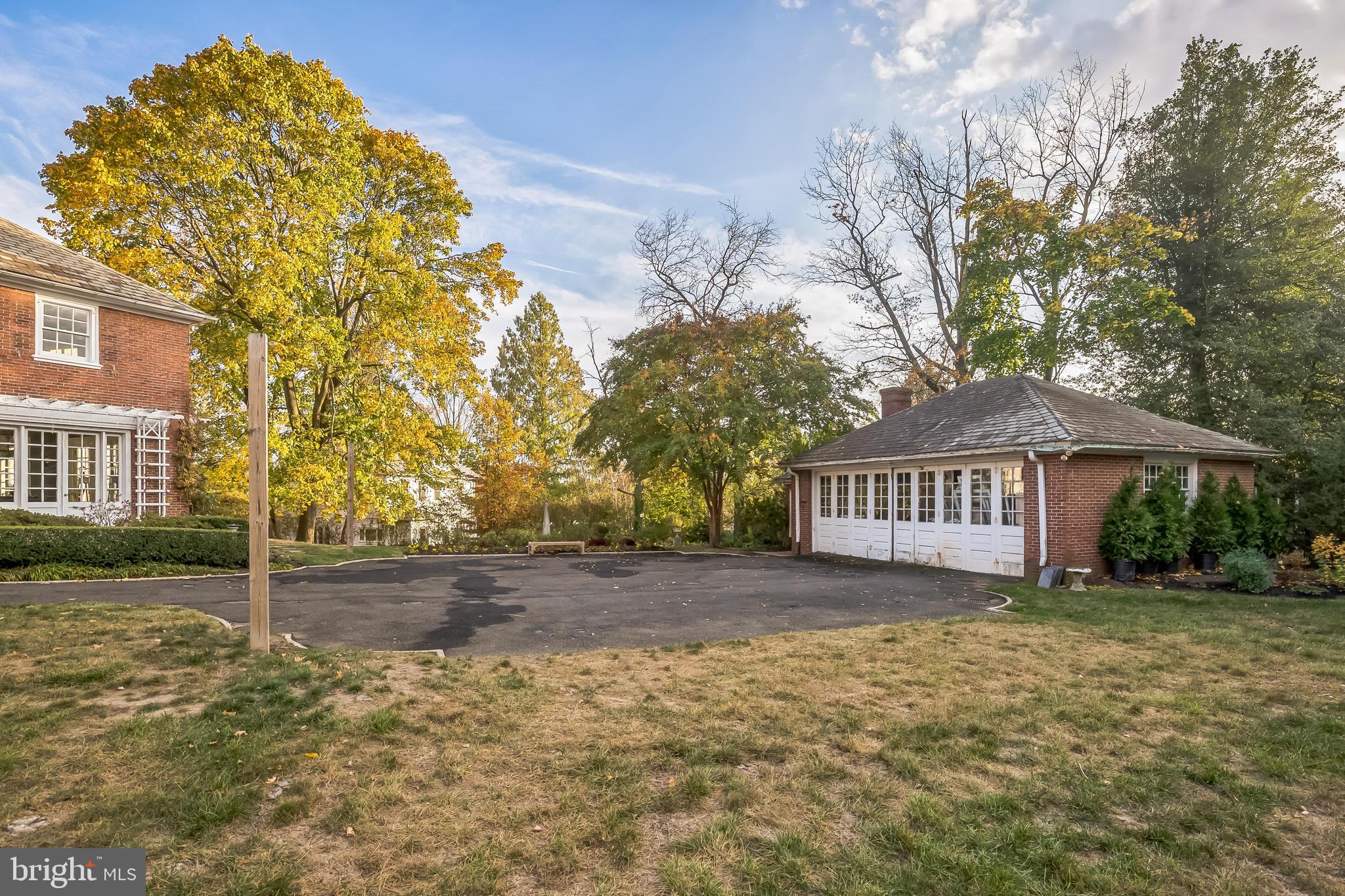 GLENSIDE - Residential