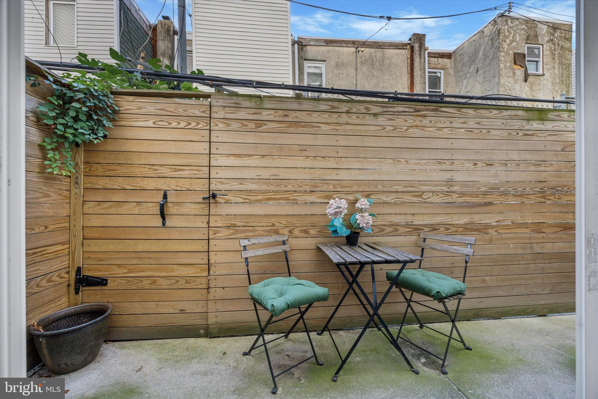 POINT BREEZE - Residential