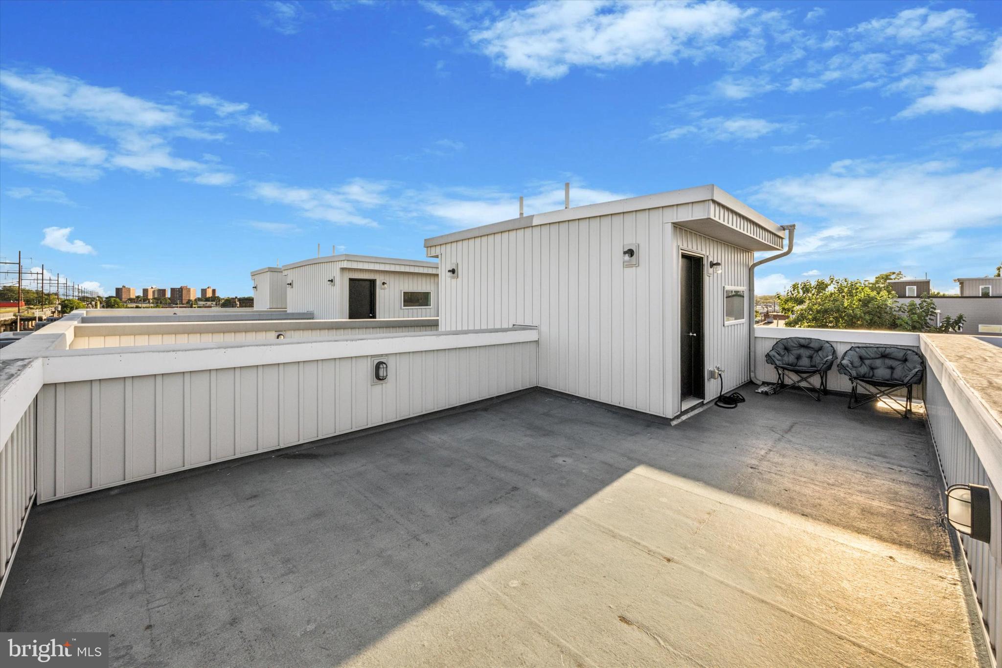 POINT BREEZE - Residential