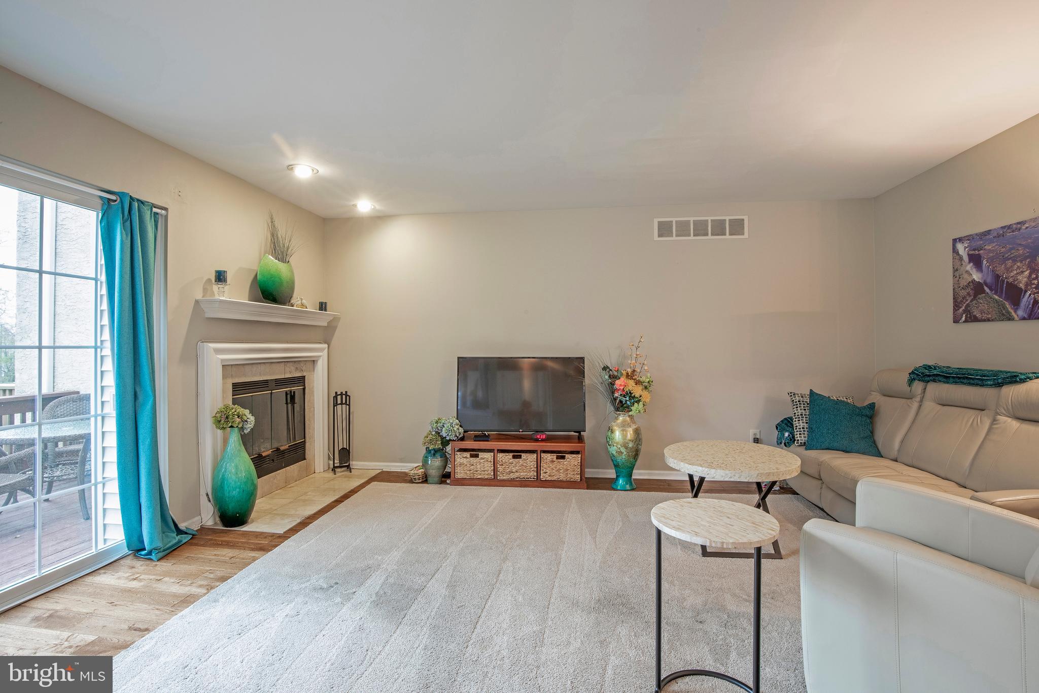 PINE CREST - Residential