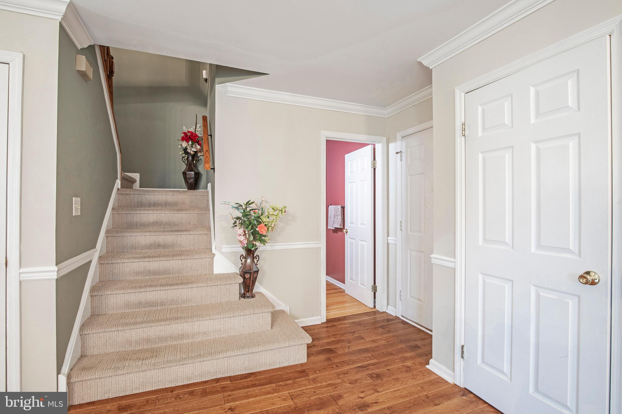 PINE CREST - Residential