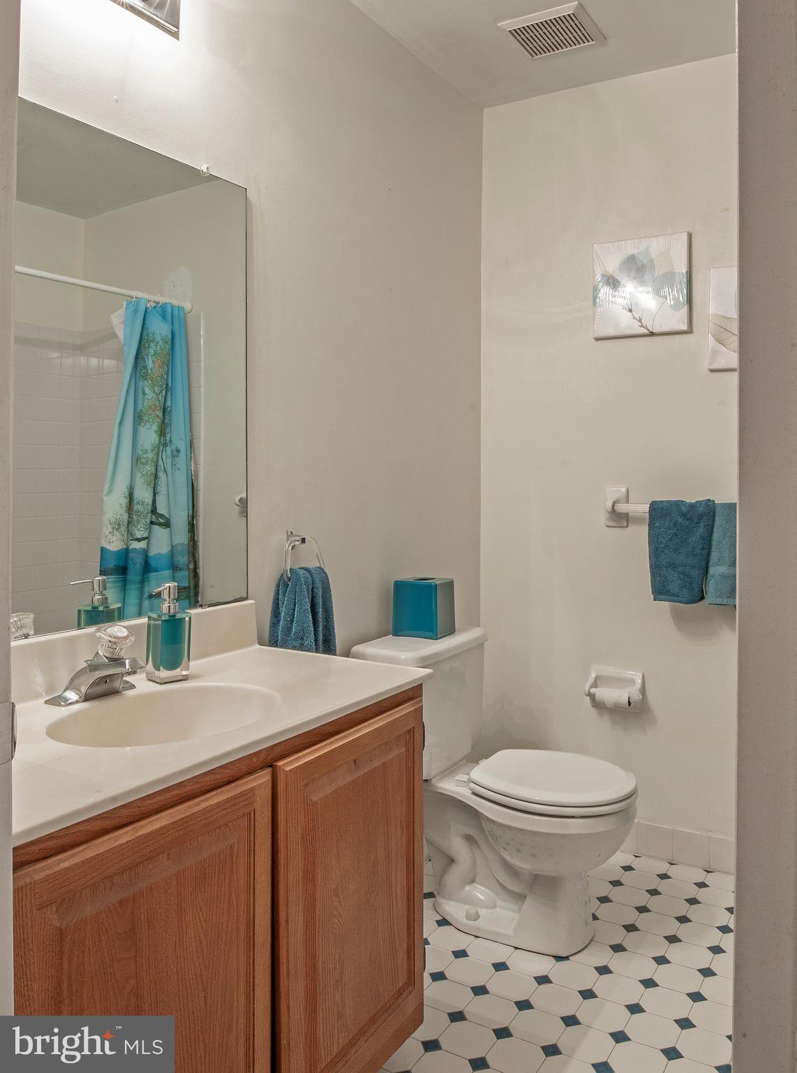 PINE CREST - Residential