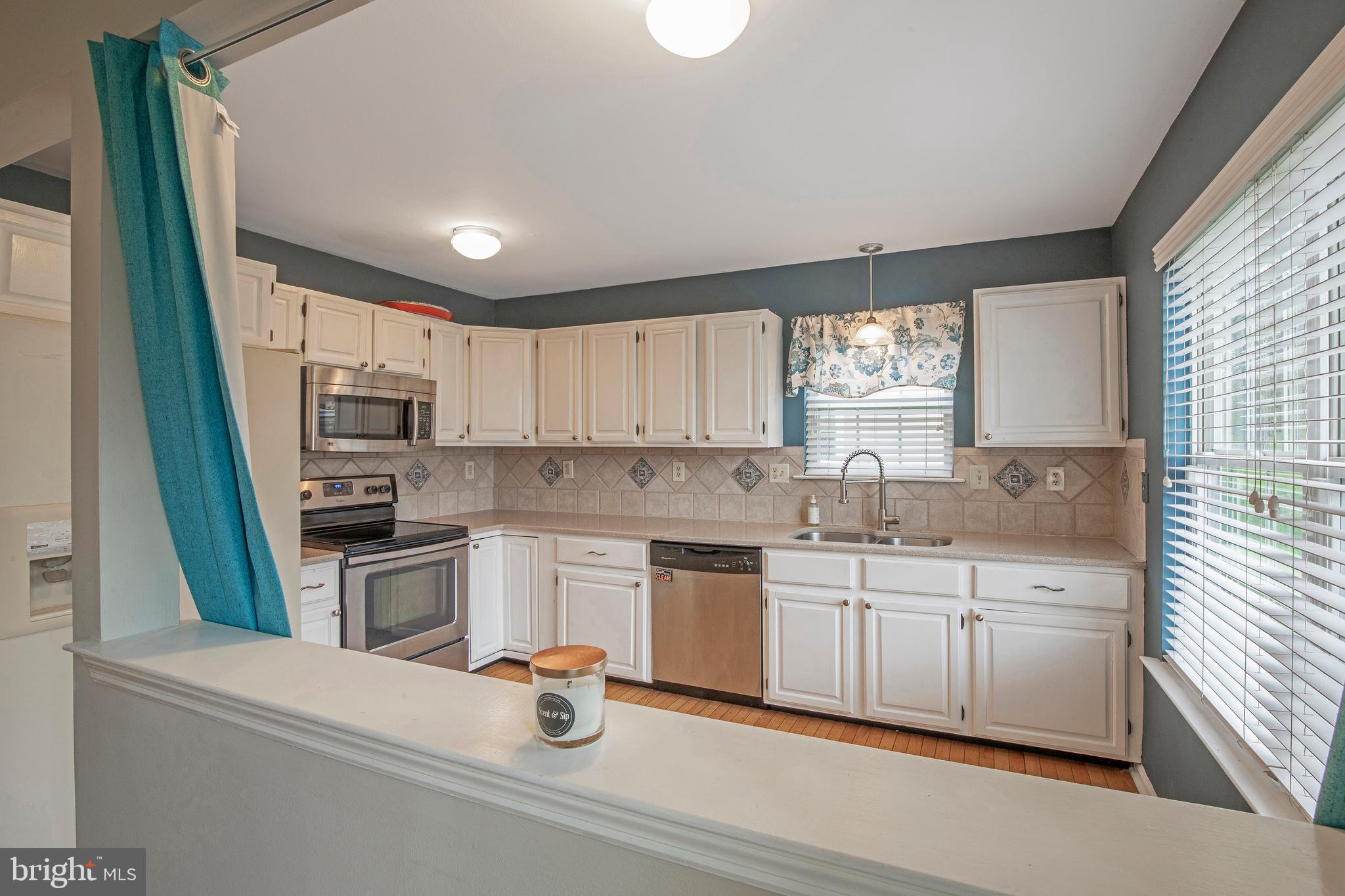 PINE CREST - Residential
