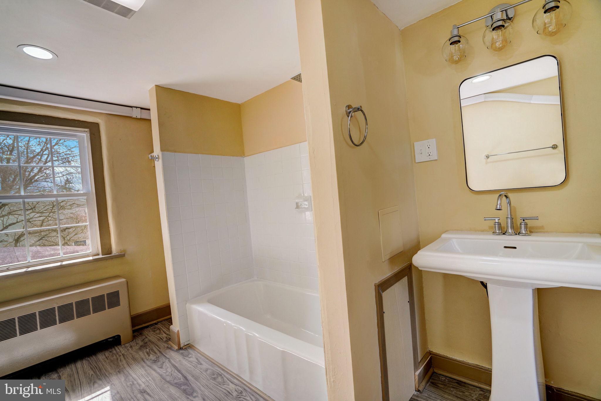 WHITE MARSH MDWS - Residential Lease