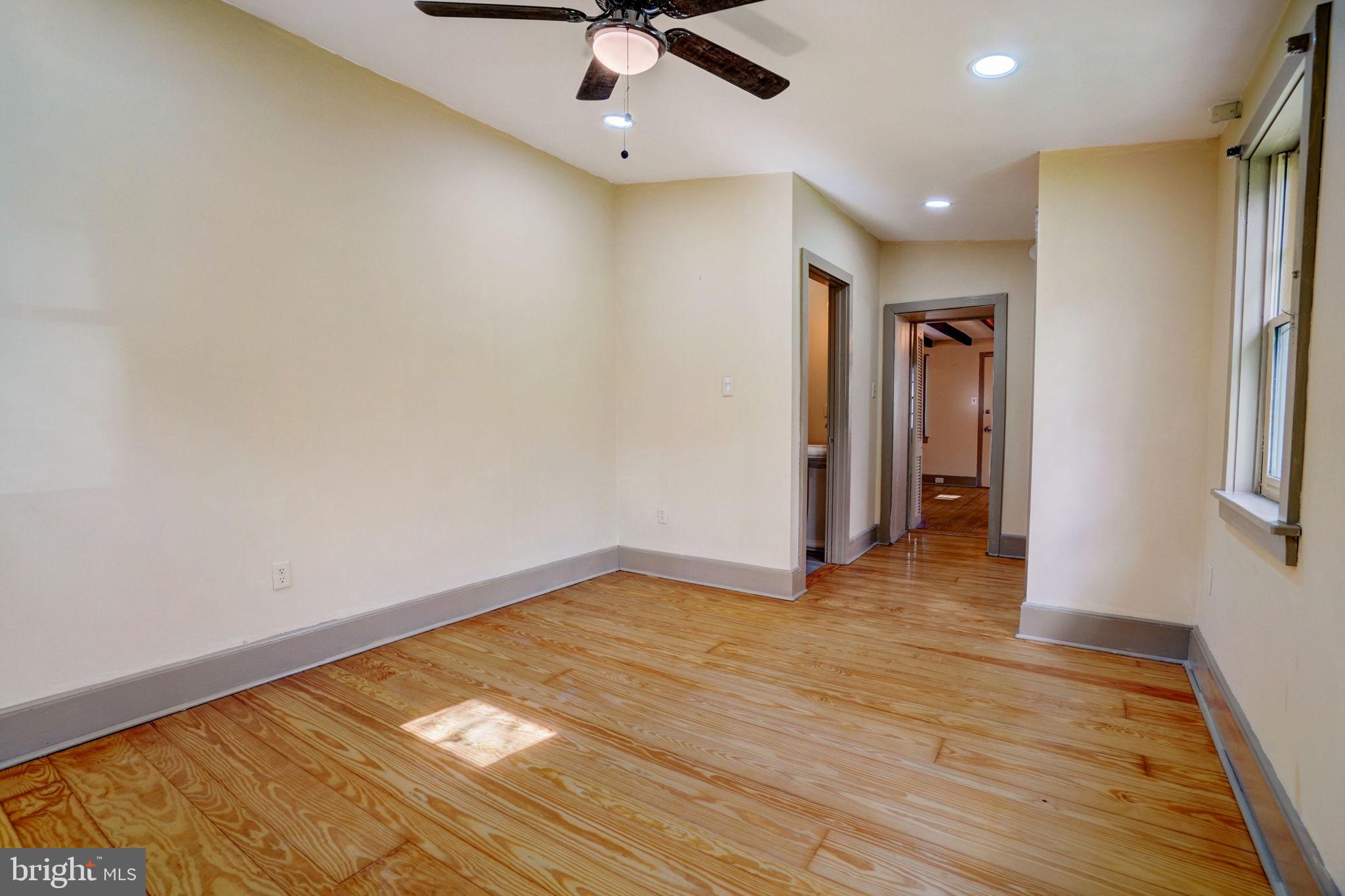 WHITE MARSH MDWS - Residential Lease