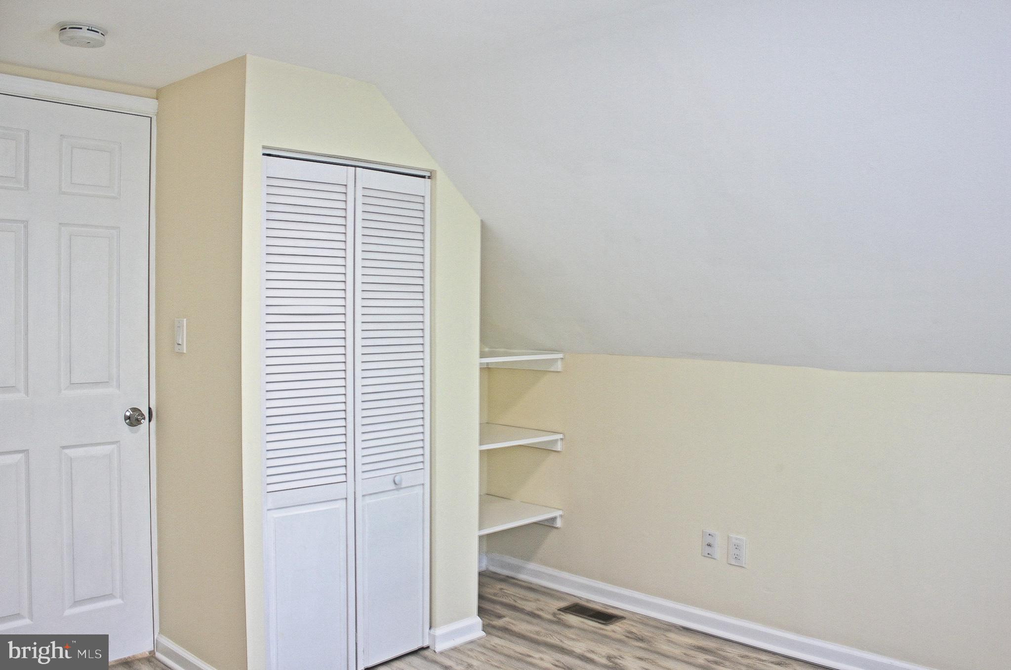 ROCKCREST - Residential