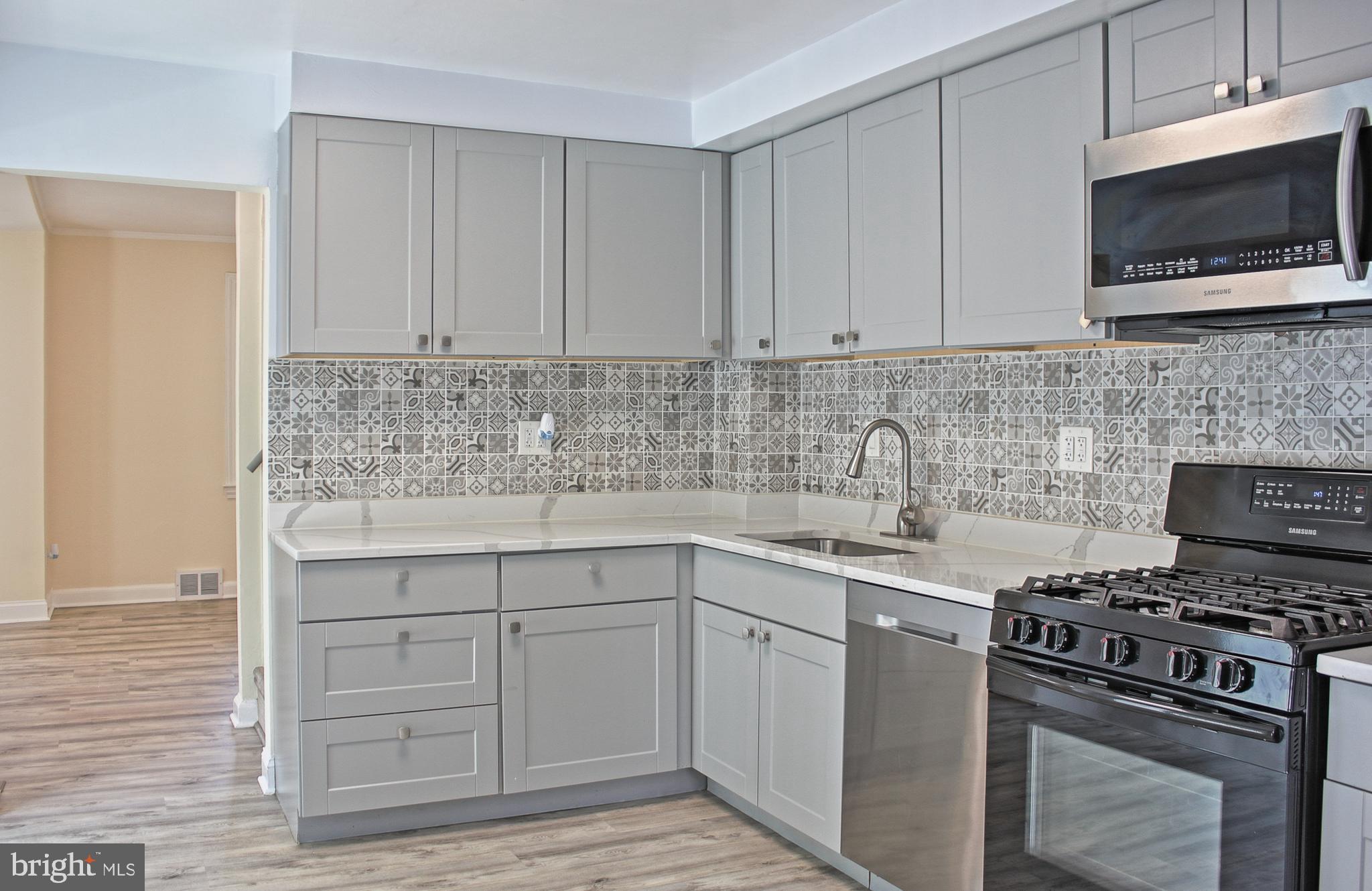 ROCKCREST - Residential