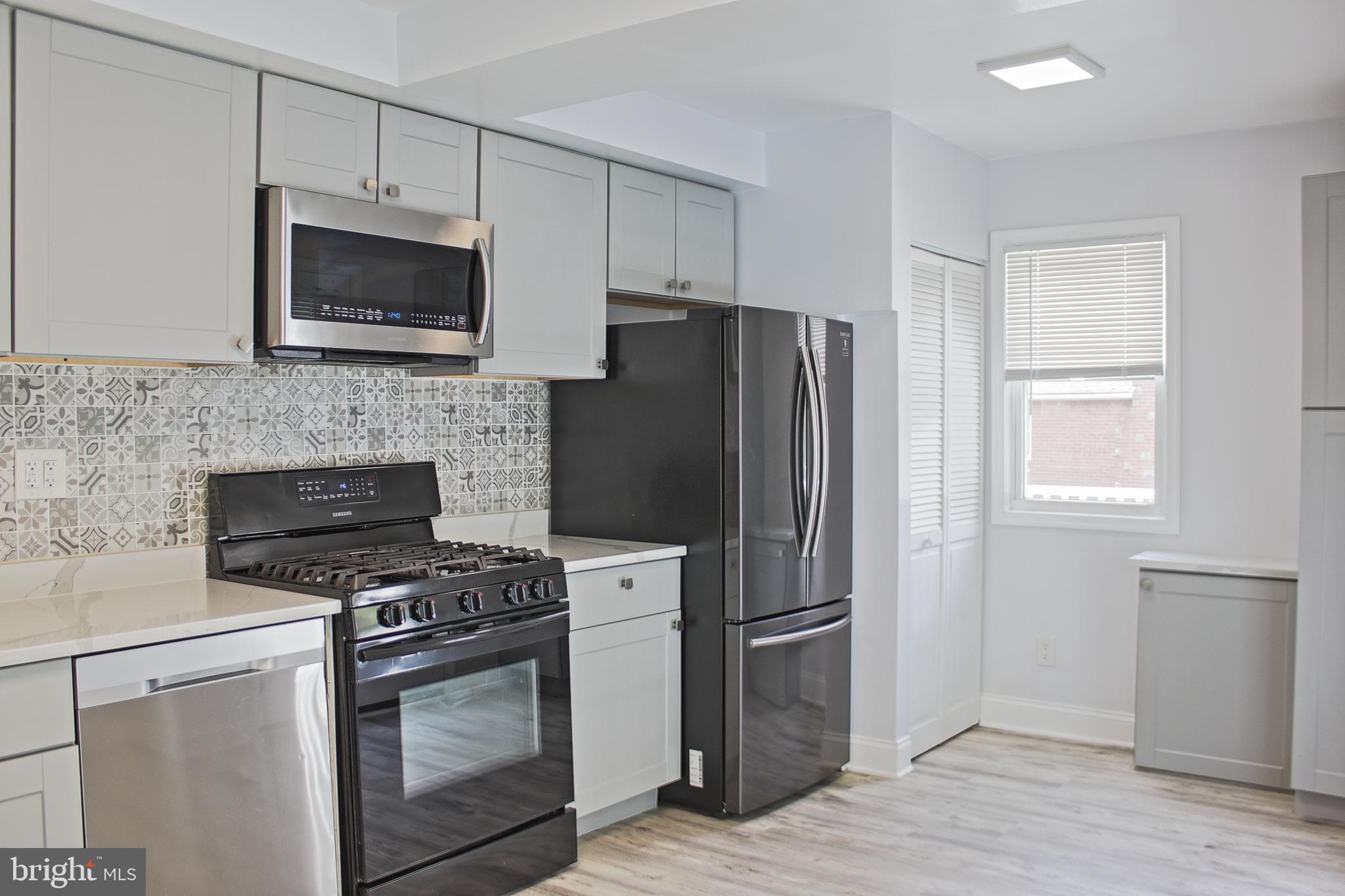 ROCKCREST - Residential