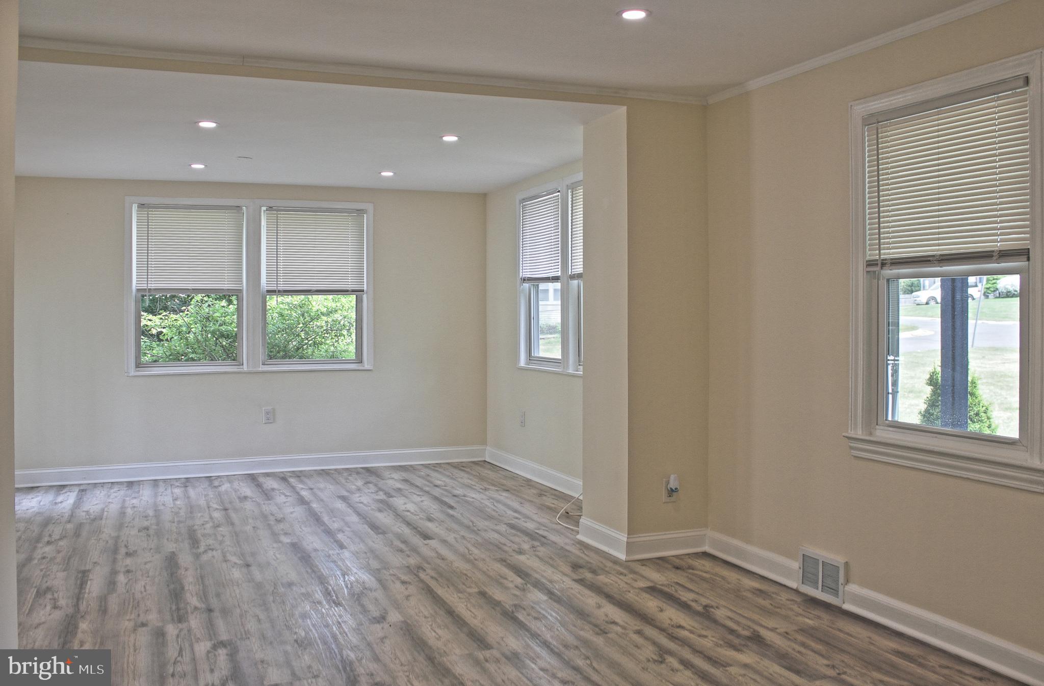 ROCKCREST - Residential