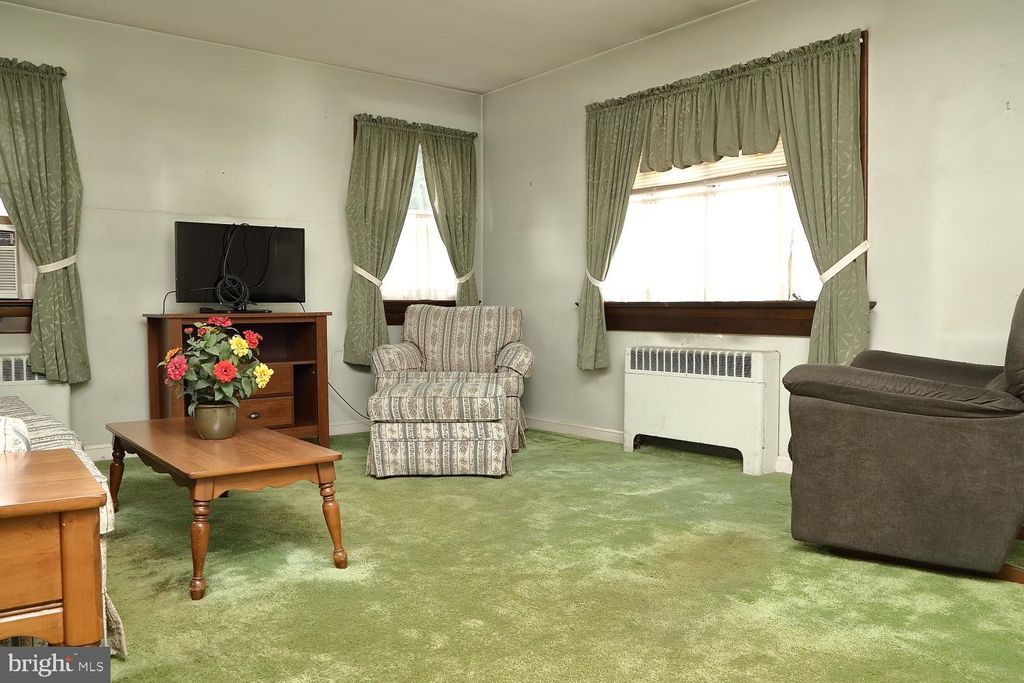 Photo of 108 ESSEX ST, MARIETTA, PA 17547 (MLS # PALA2038722)