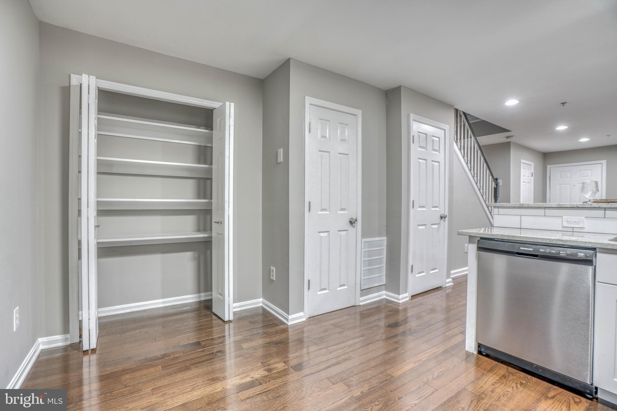 HARFORD TOWN - Residential