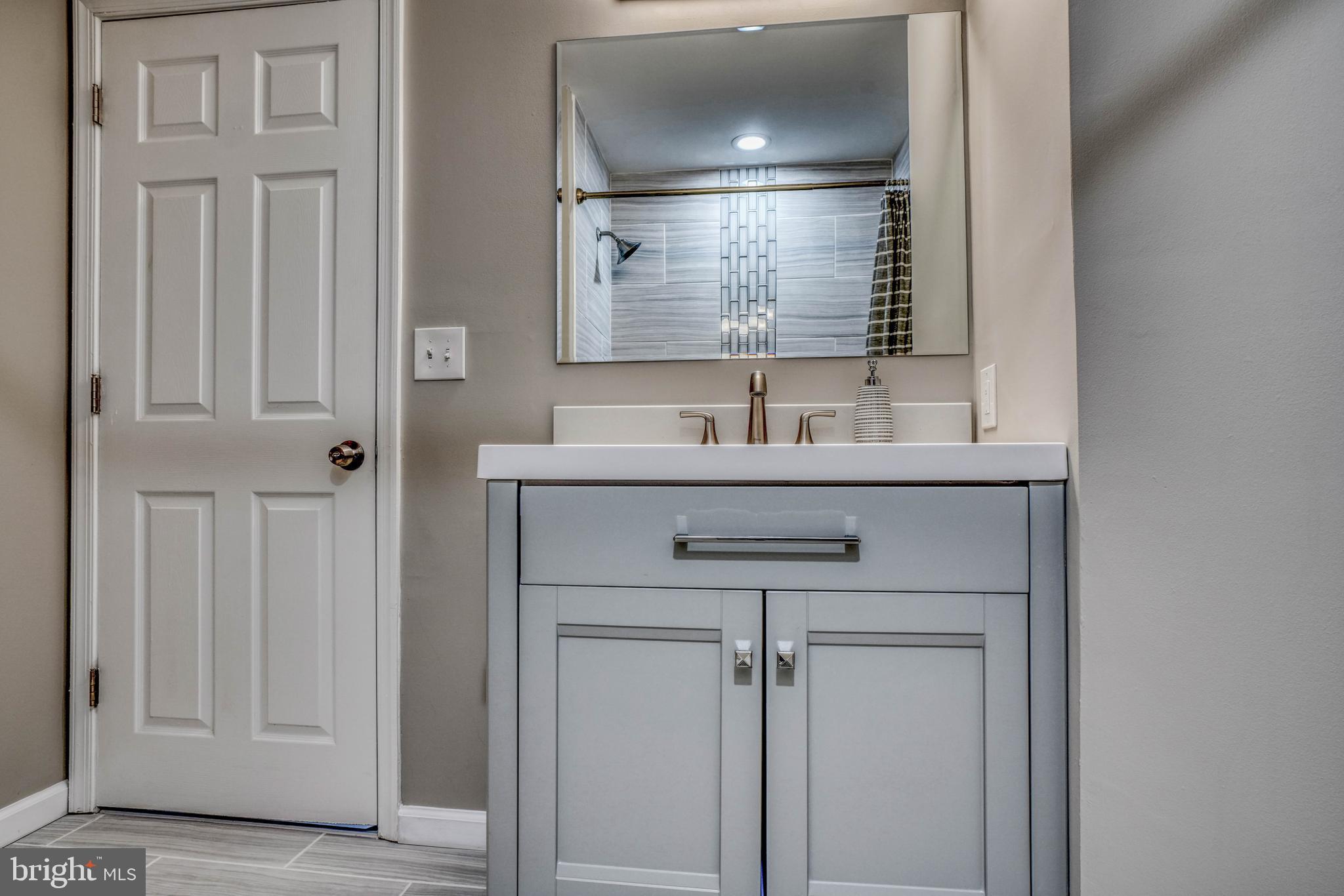 HARFORD TOWN - Residential