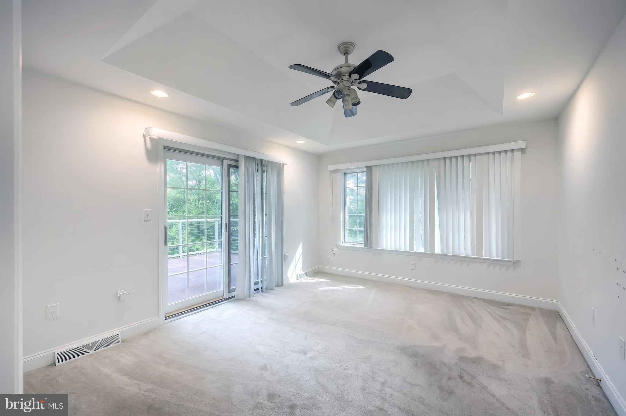 LAUREL ESTATES - Residential
