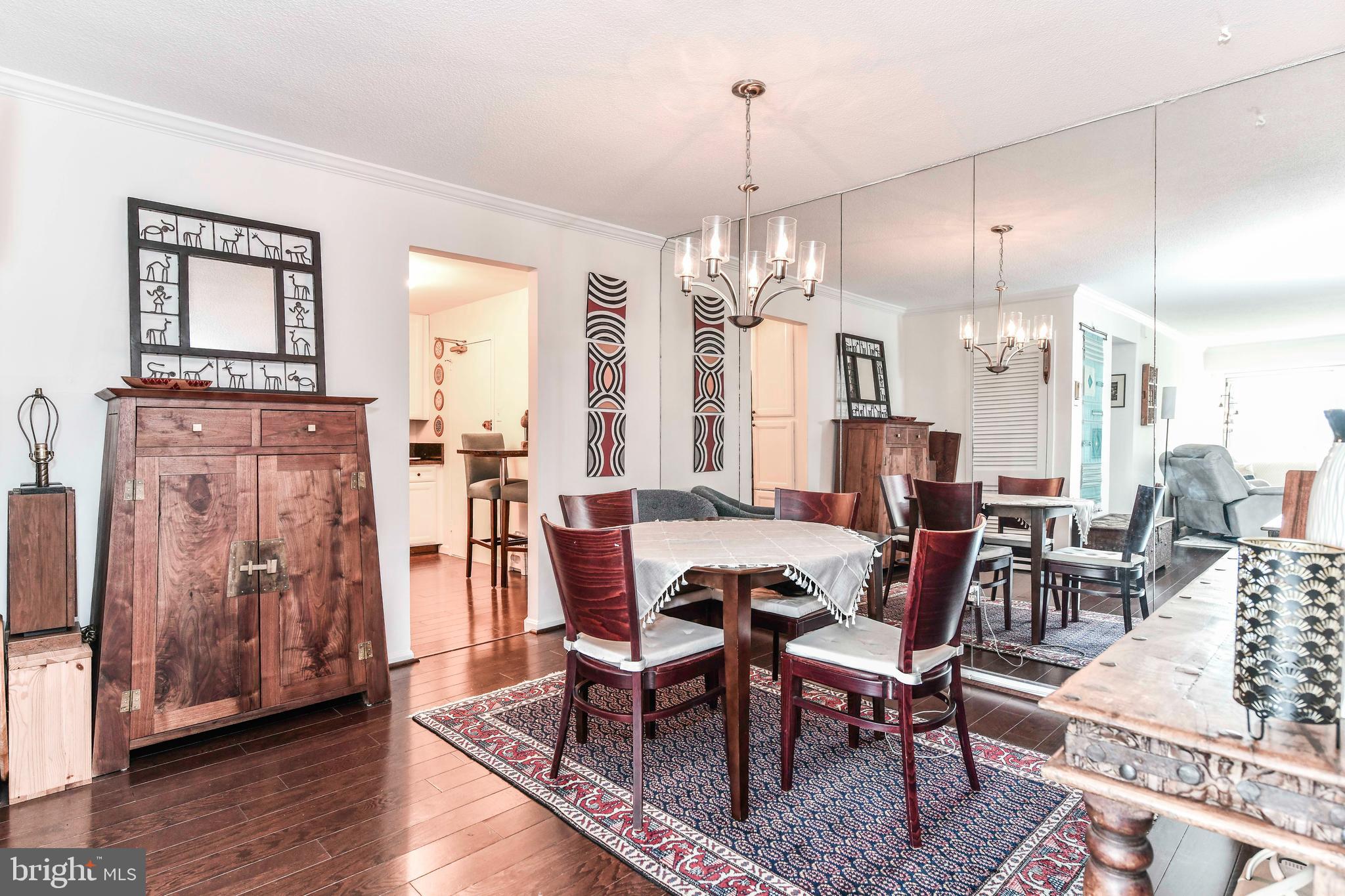 1300 ARMY NAVY DRIVE 817