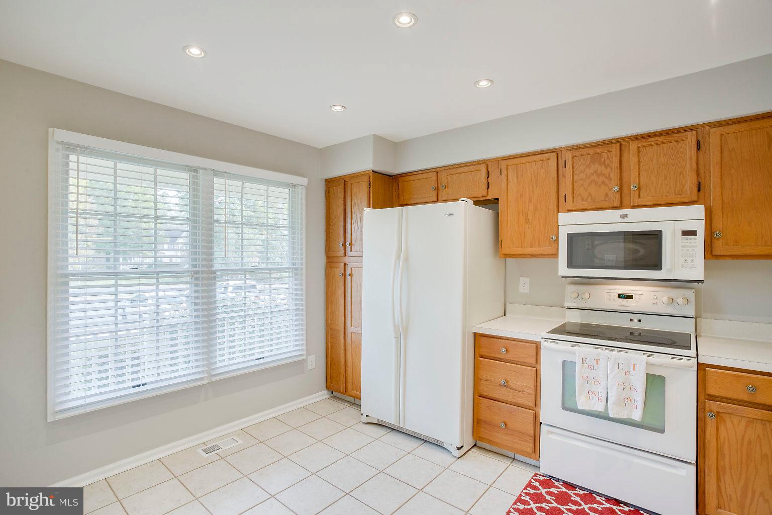 WHITE OAK - Residential