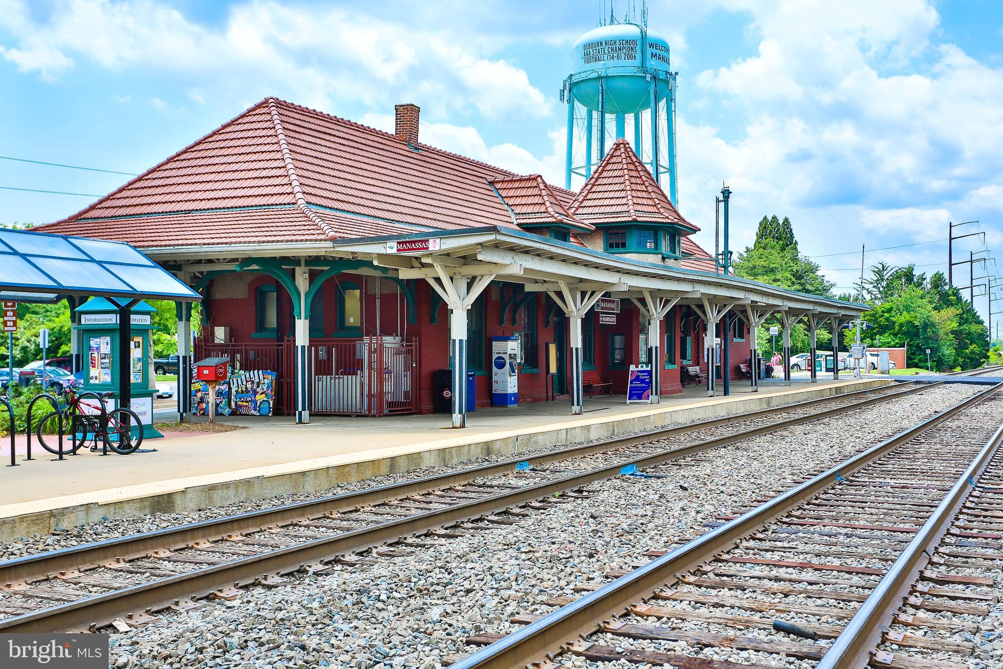 INDUSTRIAL SCHOOL - Residential