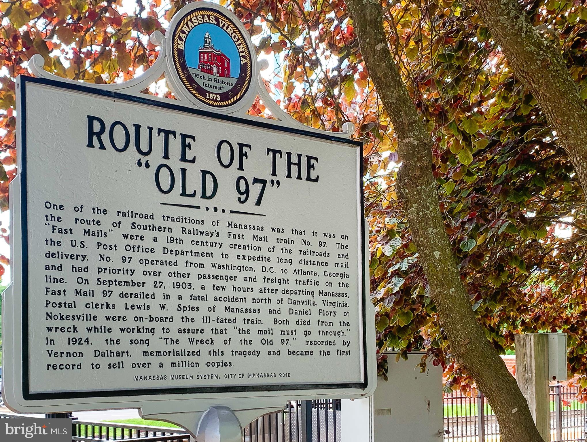 INDUSTRIAL SCHOOL - Residential