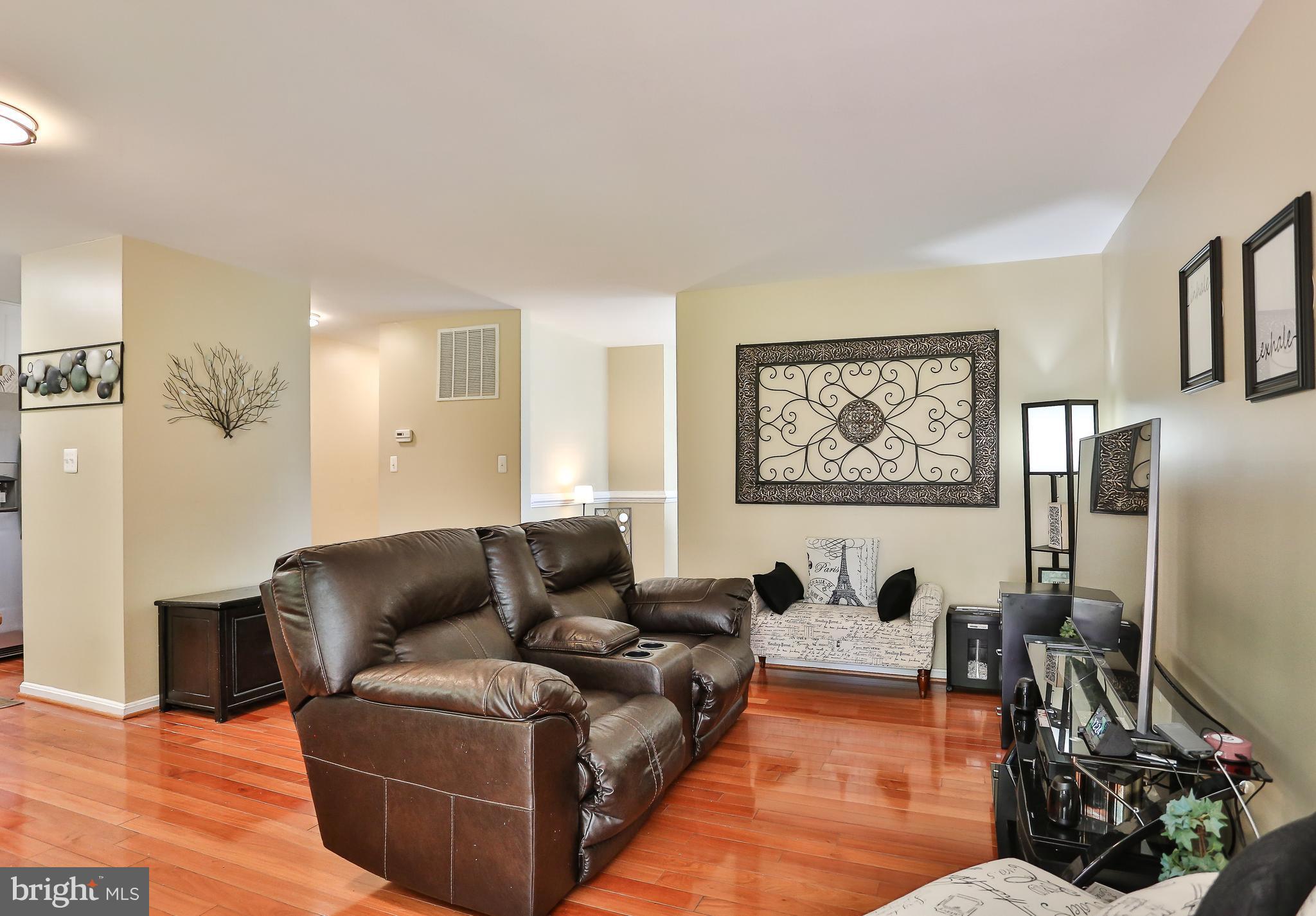 INDUSTRIAL SCHOOL - Residential