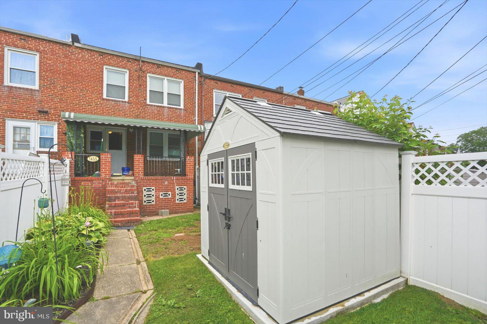 EASTFIELD - Residential
