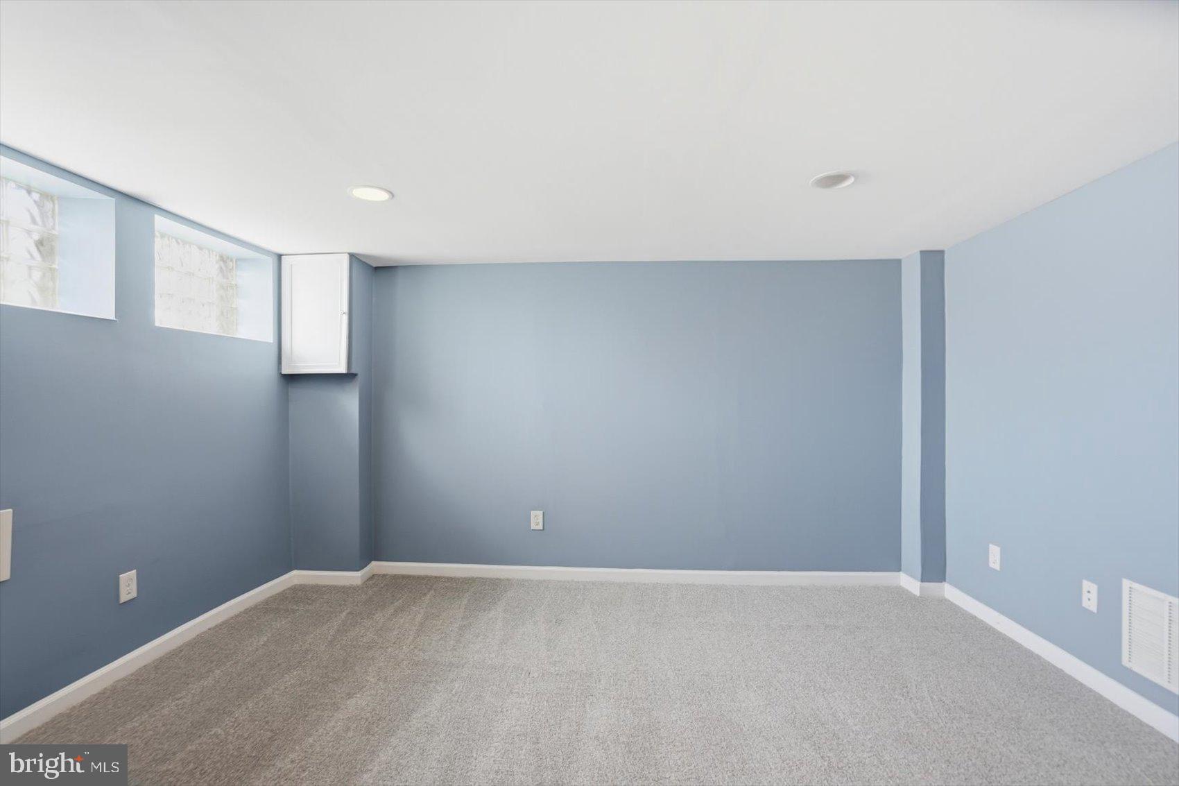 EASTFIELD - Residential