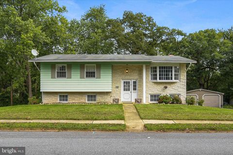 Photo of 23 WATERCRESS LN, ELIZABETHTOWN, PA 17022 (MLS # PALA2040500)