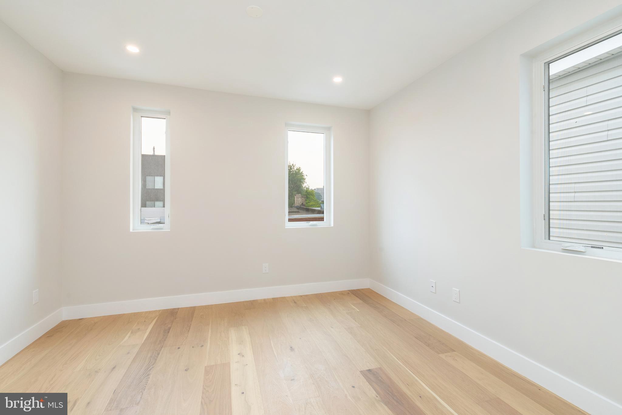 OLDE KENSINGTON - Residential Income