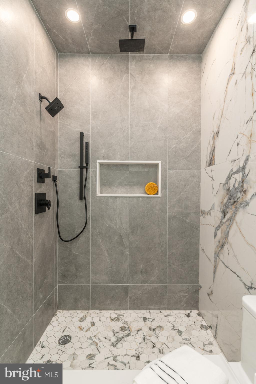 OLDE KENSINGTON - Residential Income