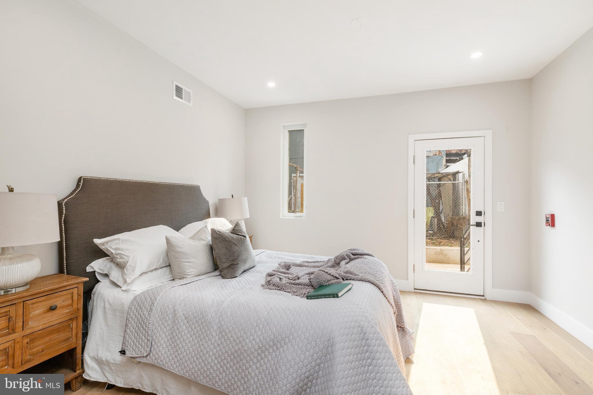 OLDE KENSINGTON - Residential Income