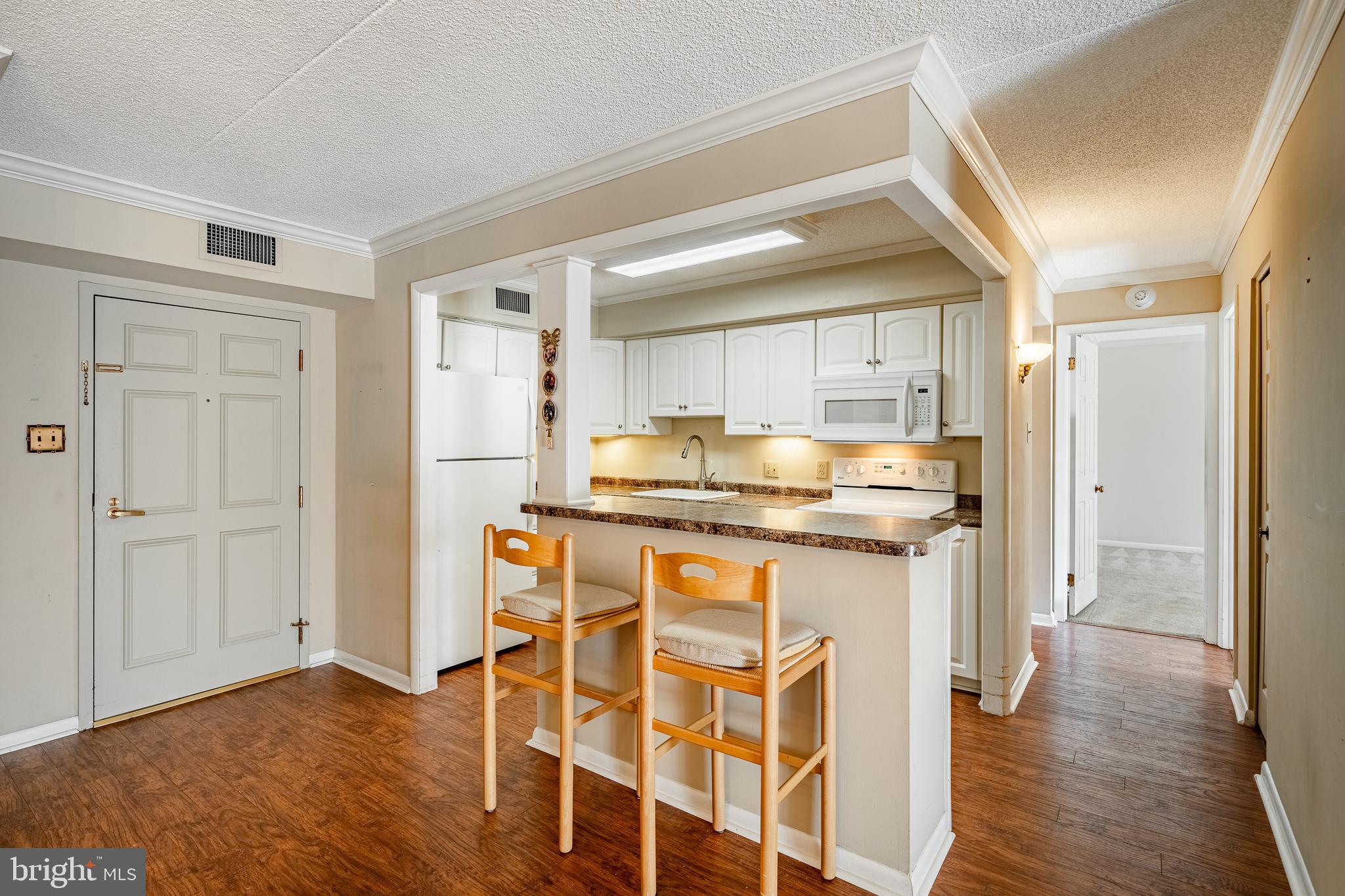 VALLEY FORGE TOWER - Residential