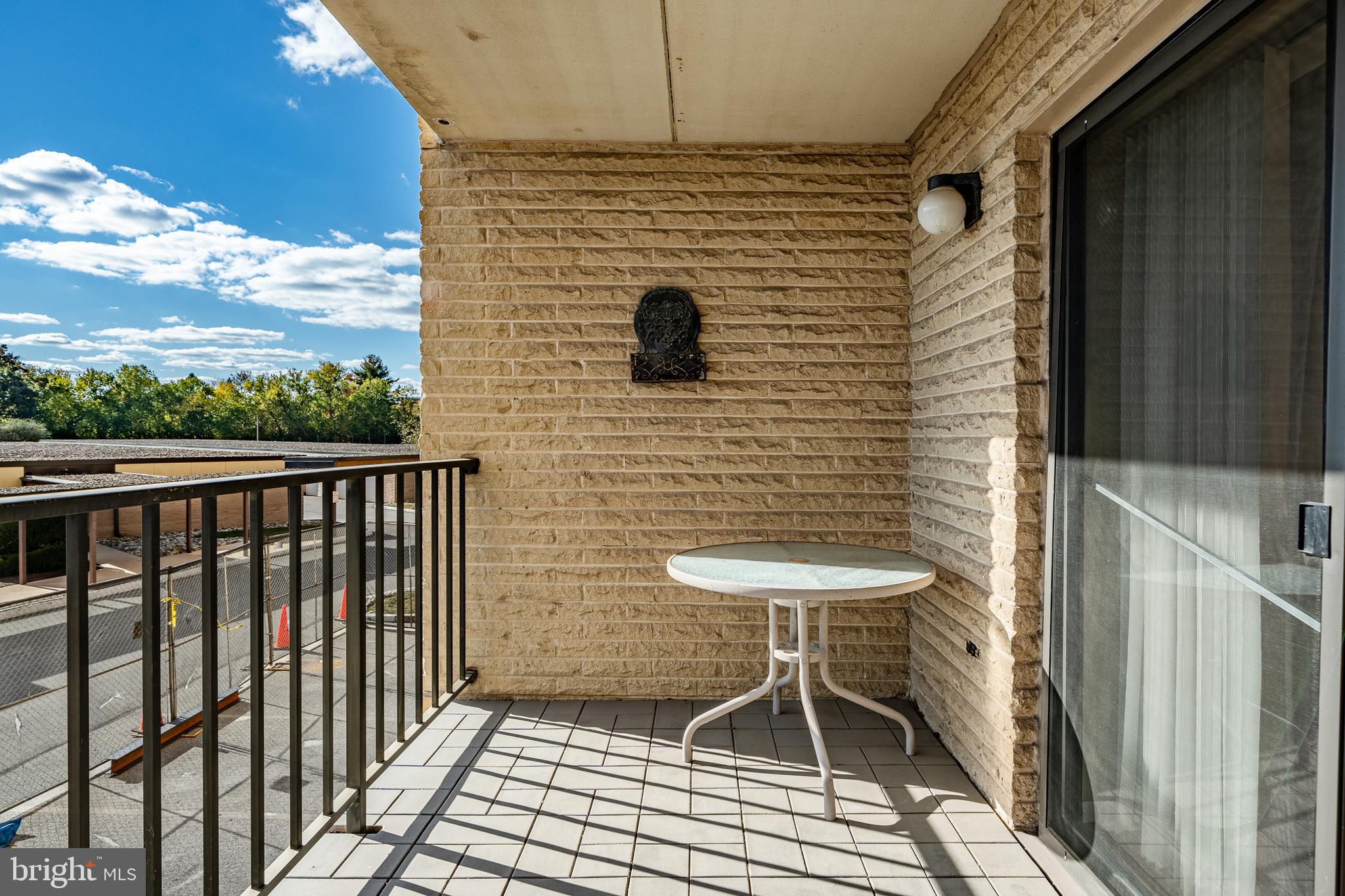 VALLEY FORGE TOWER - Residential