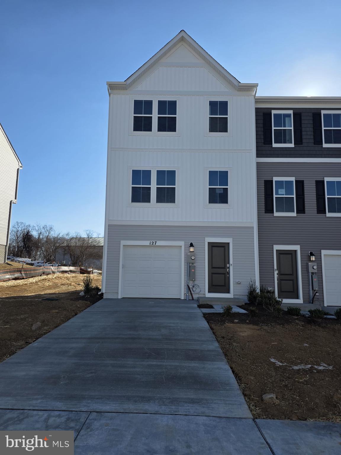 THE GALLERY - Residential Lease