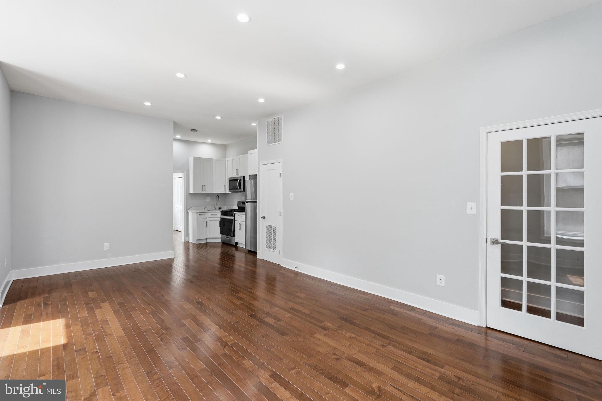 1618 1ST STREET NE 1
