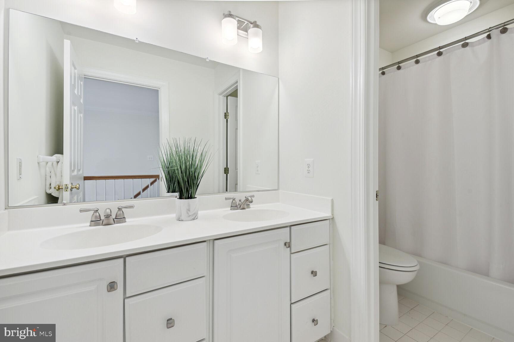 PINEY GLEN VILLAGE - Residential