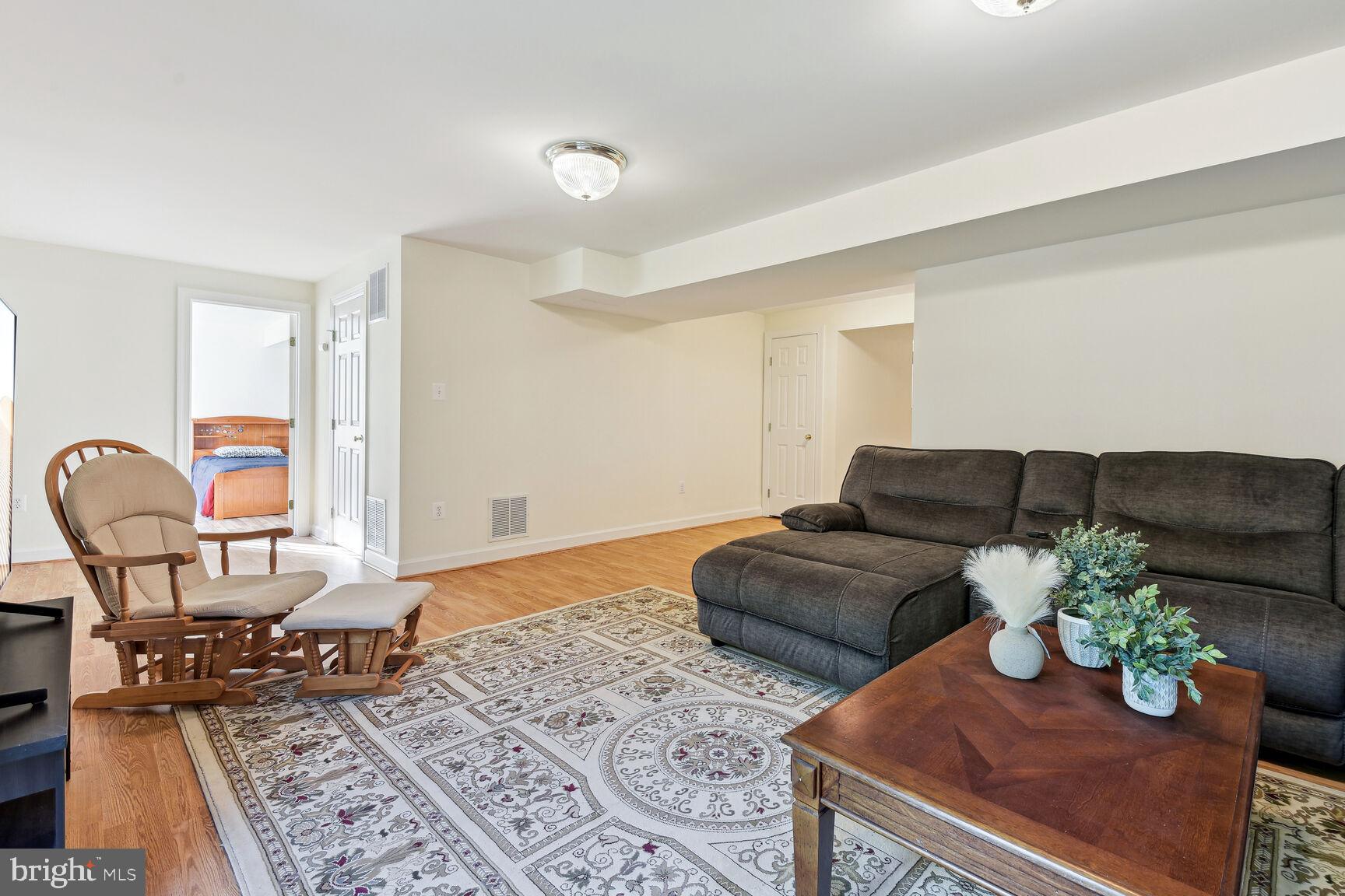 PINEY GLEN VILLAGE - Residential