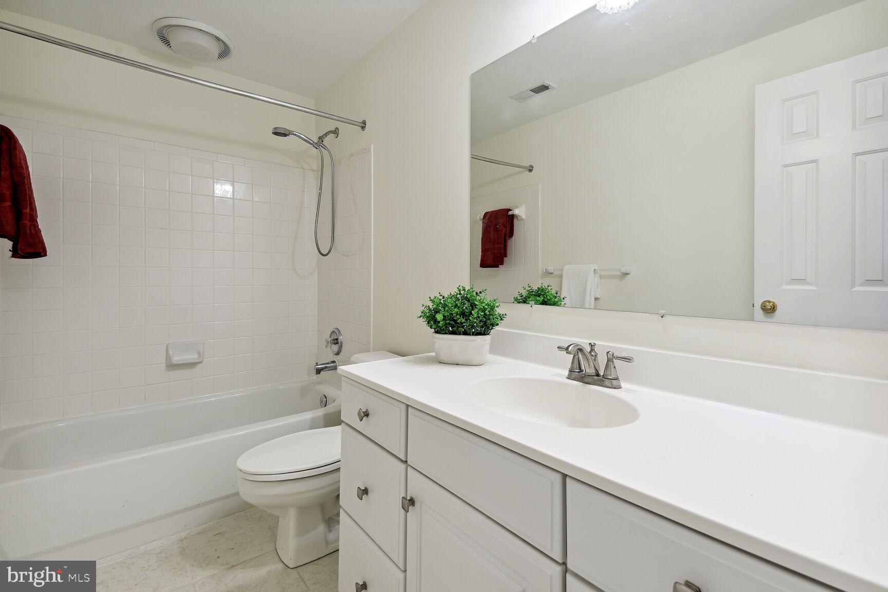 PINEY GLEN VILLAGE - Residential