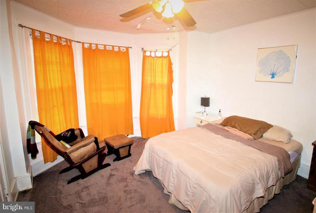 EAST FALLS - Residential