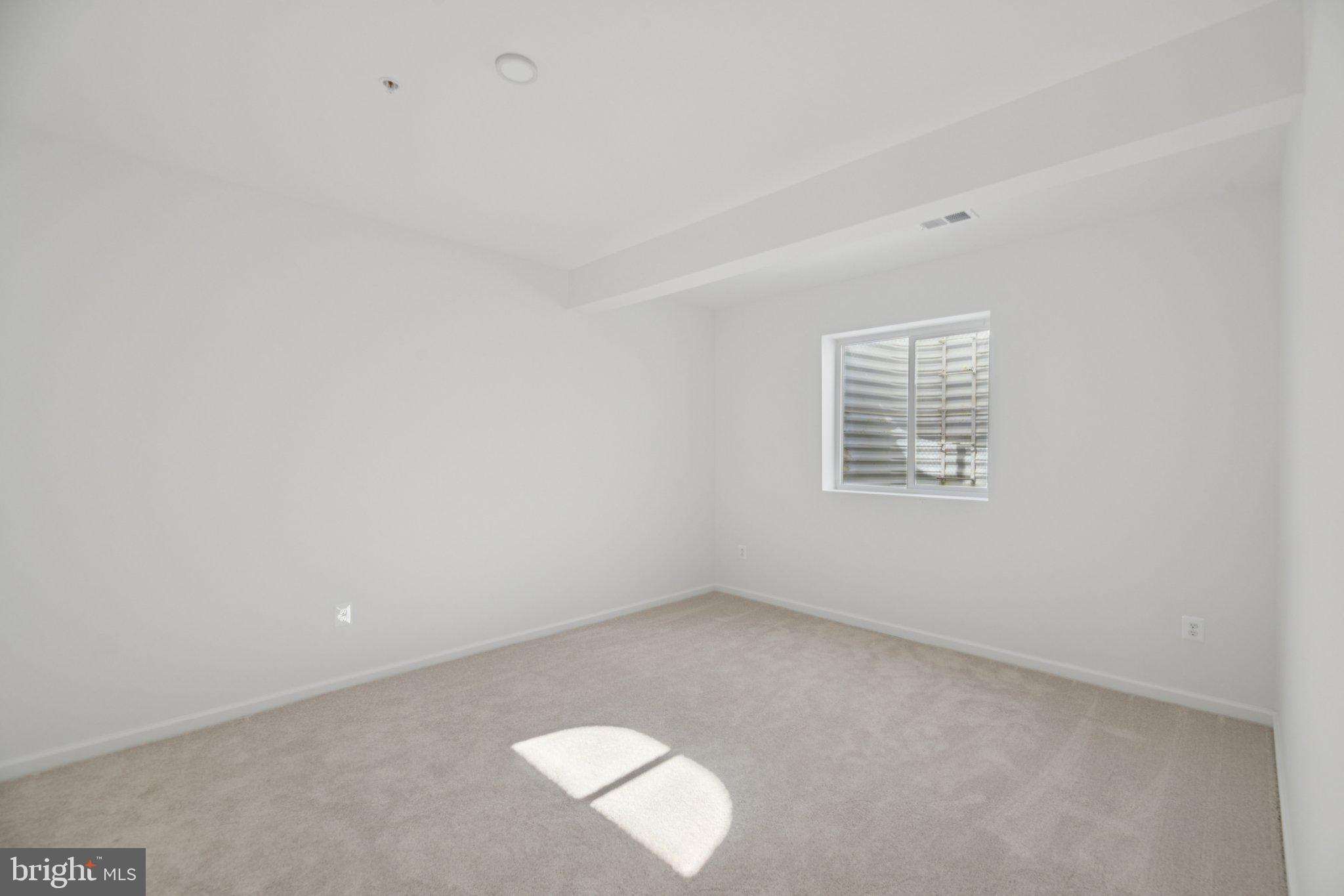 GLENN DALE ESTATES - Residential